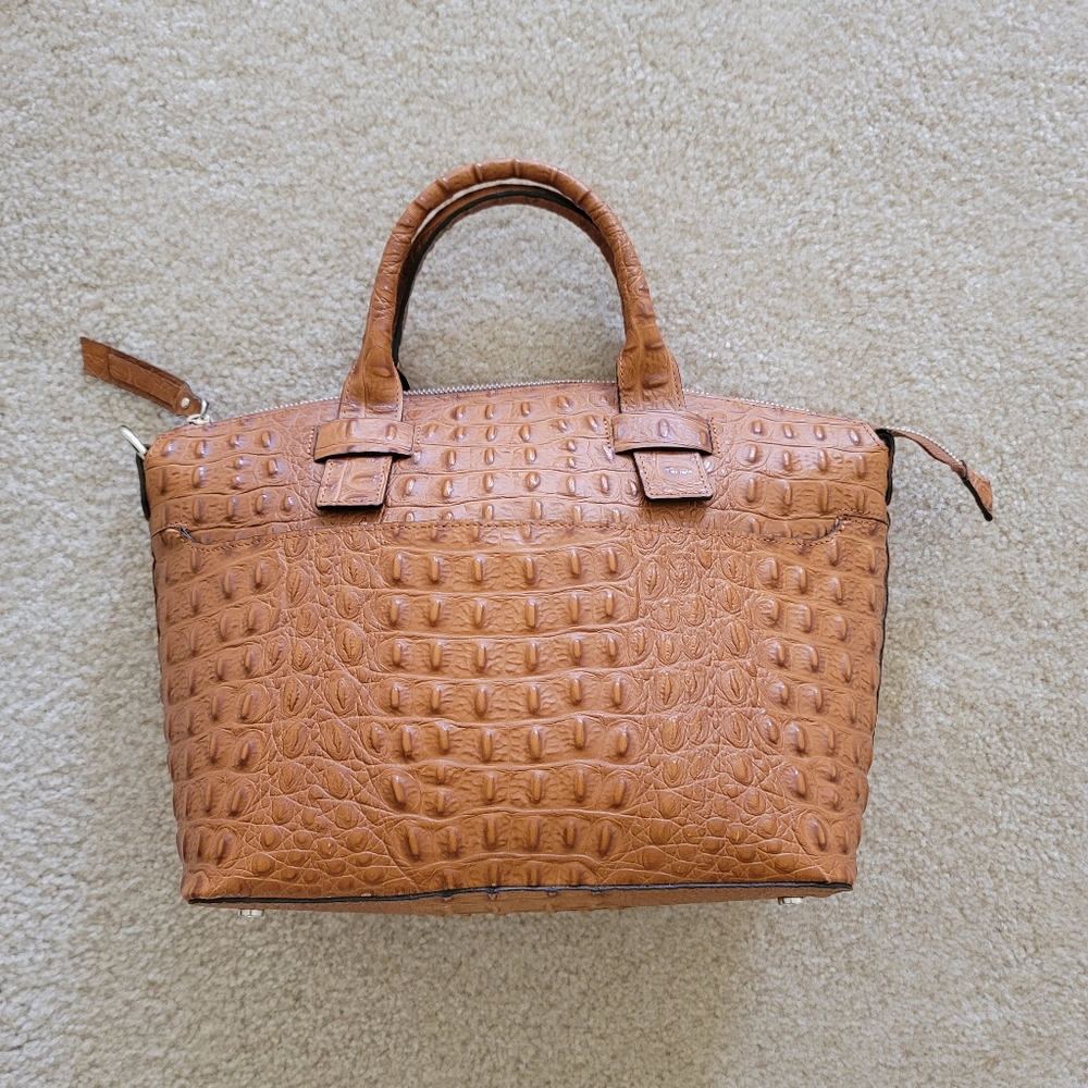 Leather texture handbag